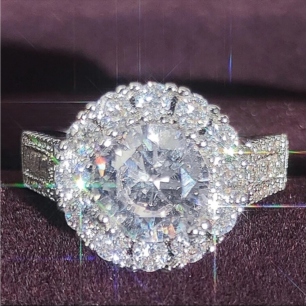 NEW 925 SILVER  ROUND DIAMOND HALO RING💍 - Picture 6 of 6